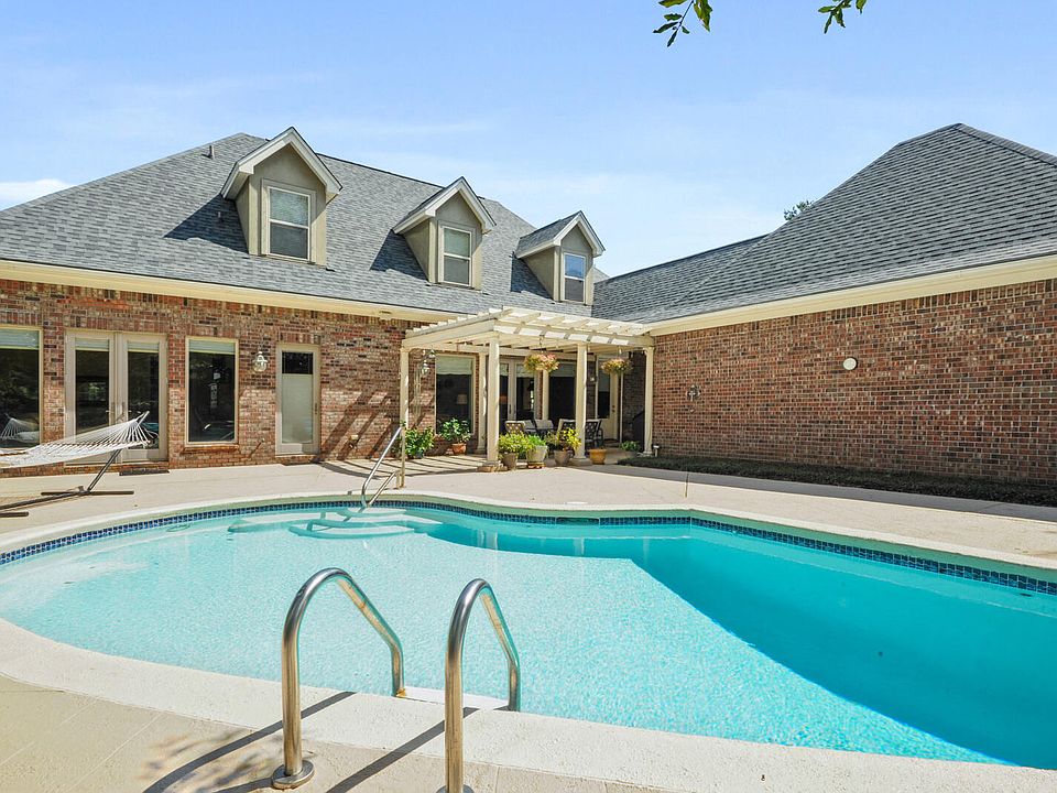 137 Spence Dr, Pass Christian, MS 39571 Zillow