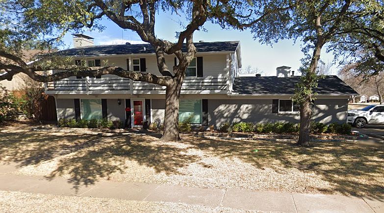1st image of 1333 Carriage Dr