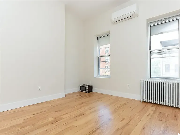 428 Bleecker St #3L — Photo 4