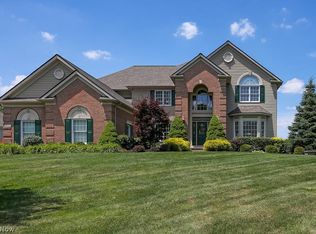 6532 Dorset Ln, Solon, OH 44139