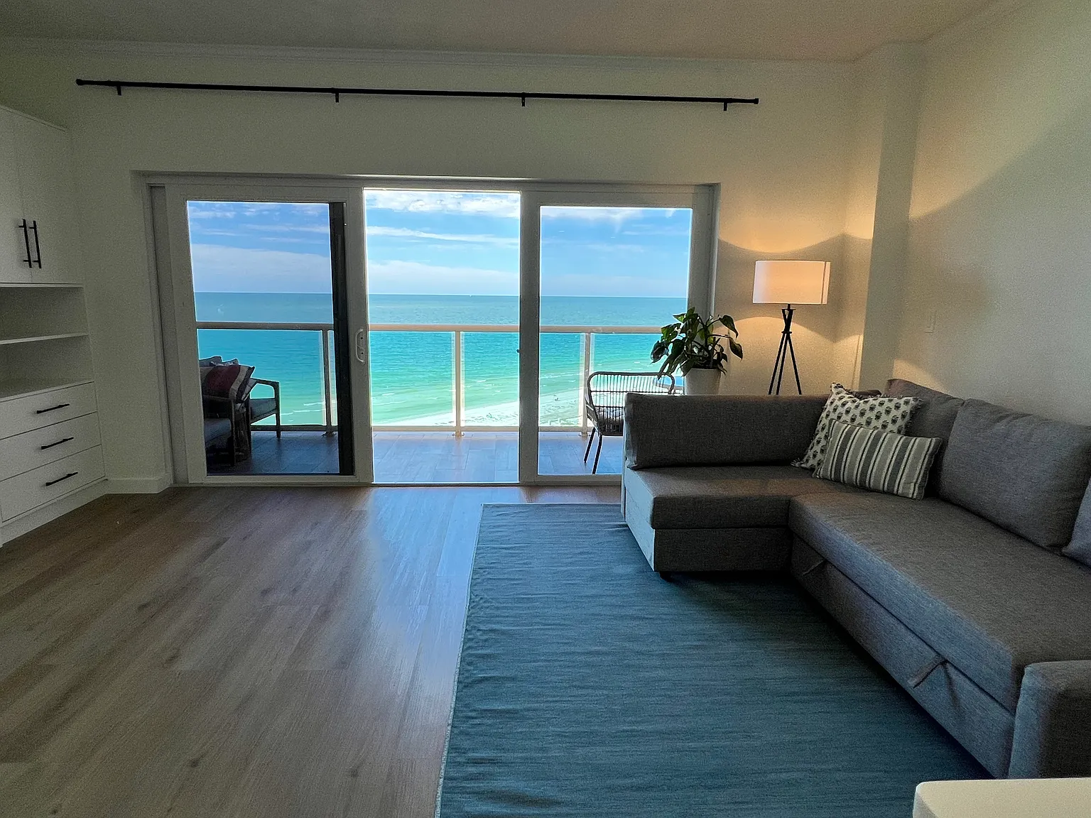 Studio, 463 sqft, $2,650 — Photo 4