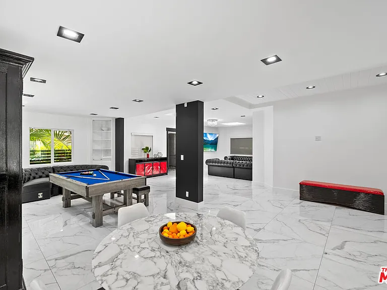 1750 N Beverly Glen Blvd — Photo 13