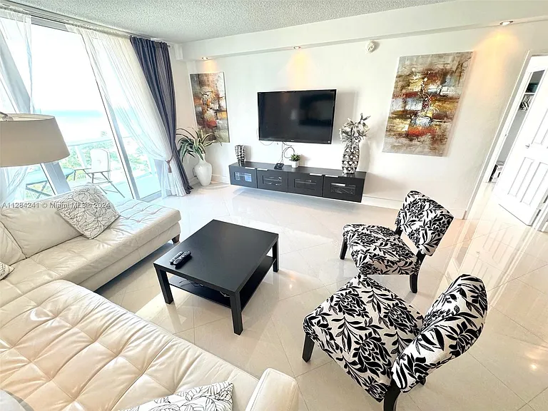 3901 S Ocean Dr #8E — Photo 8