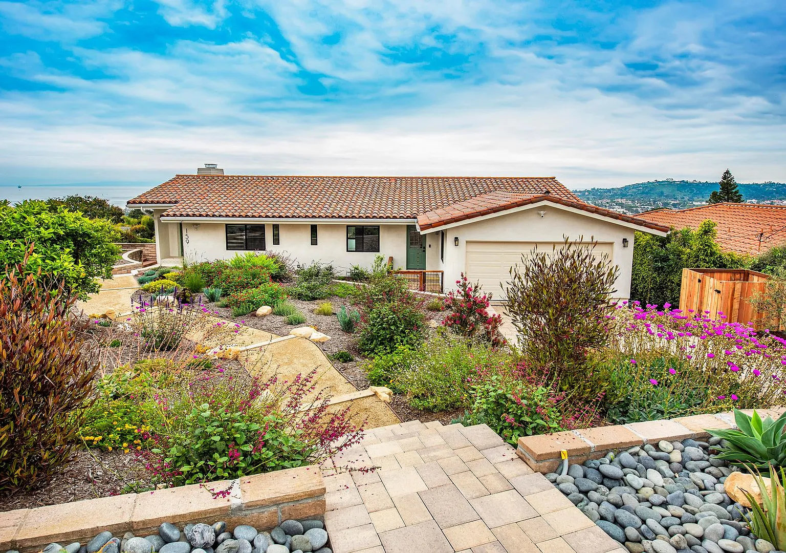 Exquisite Riviera Retreat w/ Ocean View — Photo 2