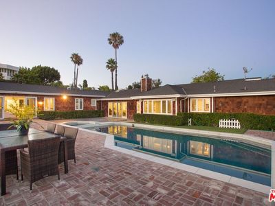 1221 Roberto Ln, Los Angeles, CA, 90077