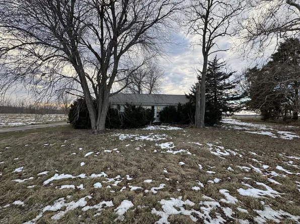 23300 N 1925 East Rd, Towanda, IL 61776