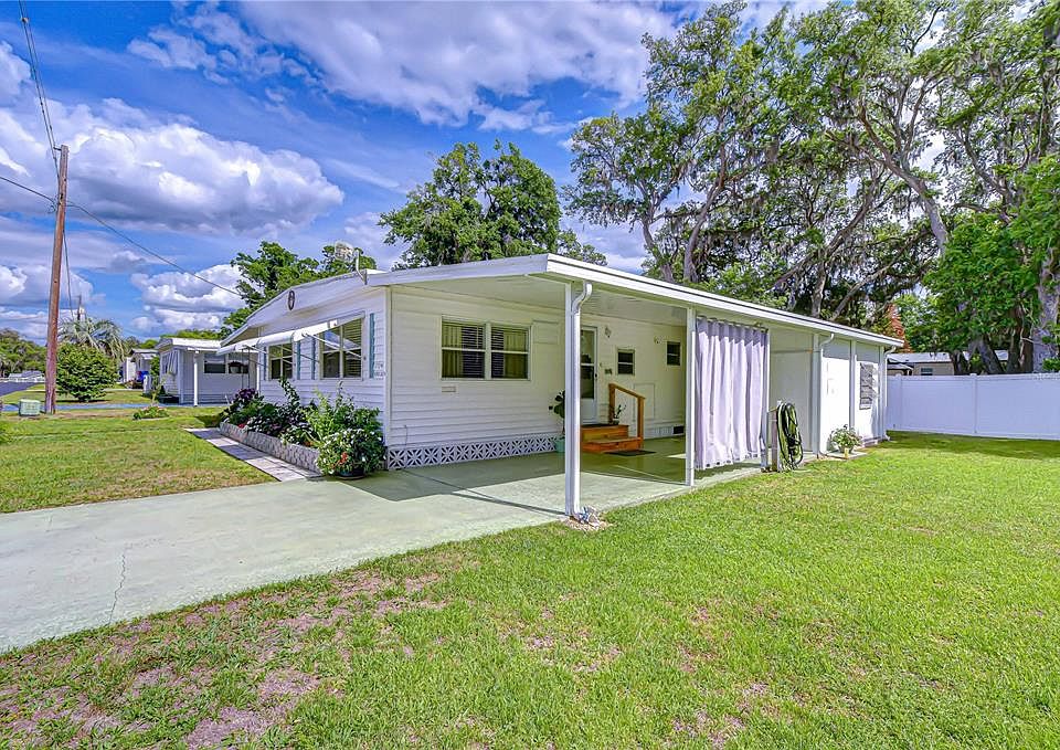 37248 KINKAID DRIVE, Zephyrhills, FL 33541 | MLS #TB8501551 | Zillow