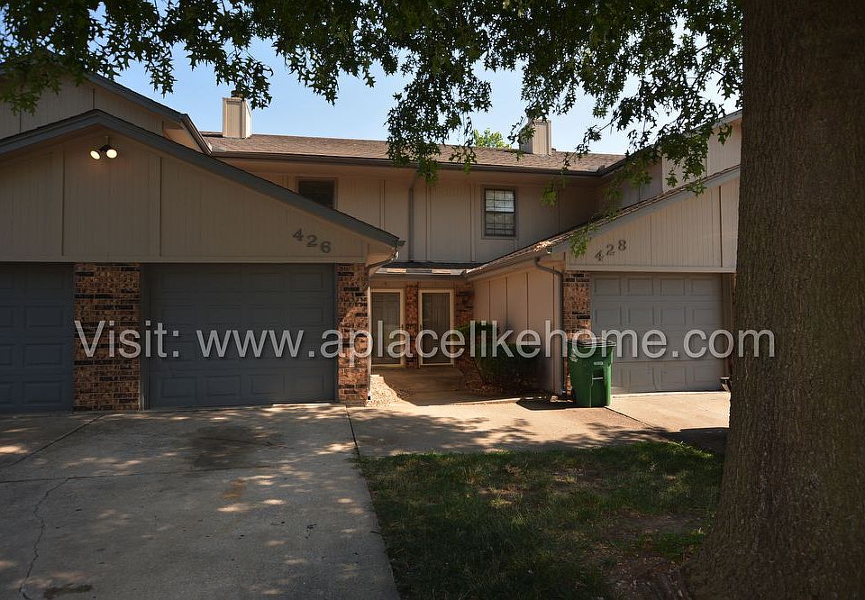 1st image of 428 NE Timbercreek Dr