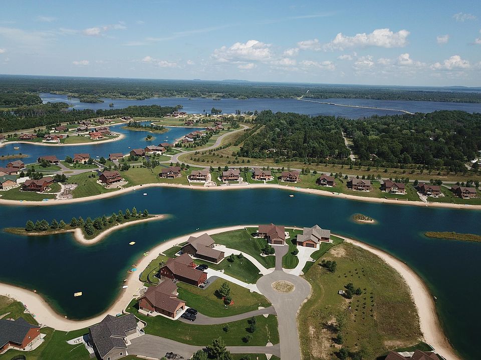 1st image of W5685 Island Ct