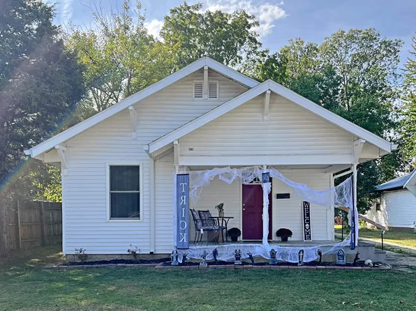 607 S Washington St, Jasonville, IN 47438