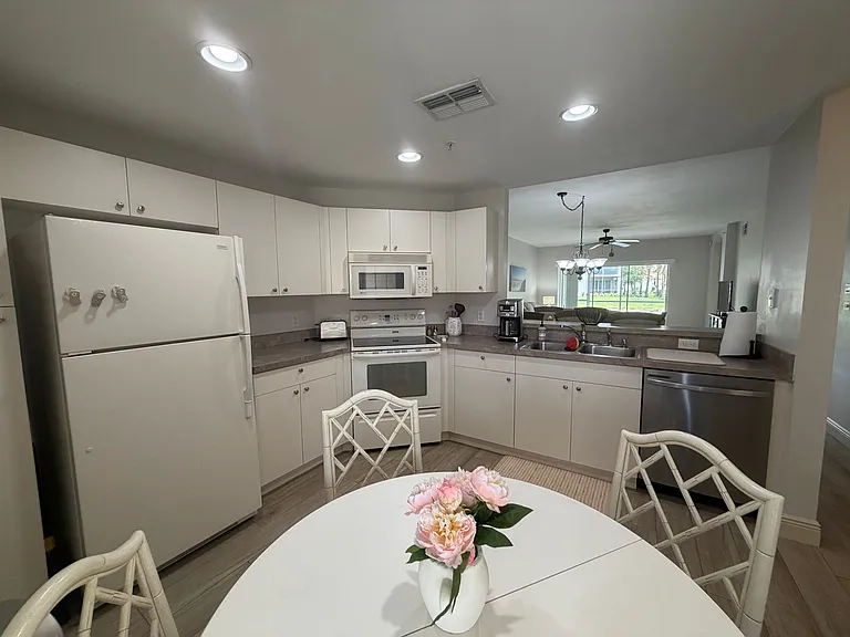 3009 Driftwood Way #2803 — Photo 6