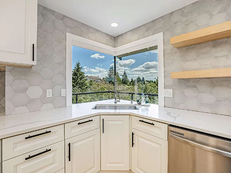 4634 Lighthouse Dr NE — Photo 45