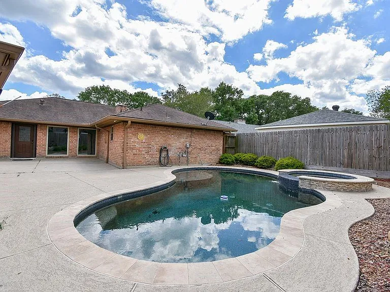 21338 Park Villa Dr — Photo 22