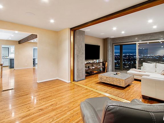 4th image of 4005 Don Ibarra Pl