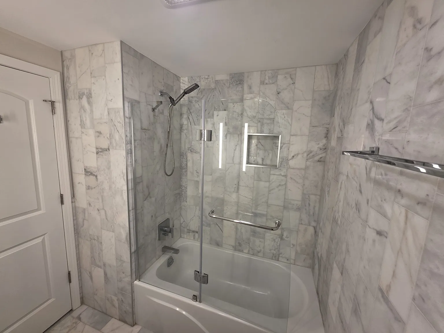 3 bed, 1775 sqft, $1,995 — Photo 4