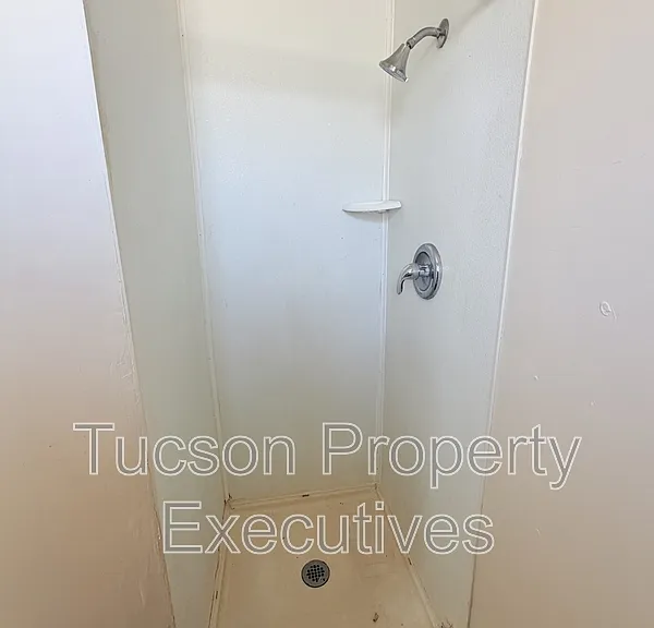 3314 E Benson Hwy #9 — Photo 8