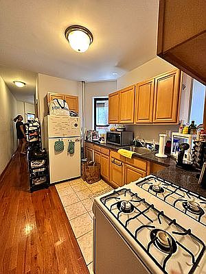 5th image of 783 9th Ave #4C