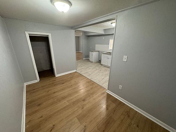 5th image of 3828 Rosetree Dr