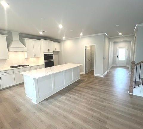 4th image of 7530 Homer Dr