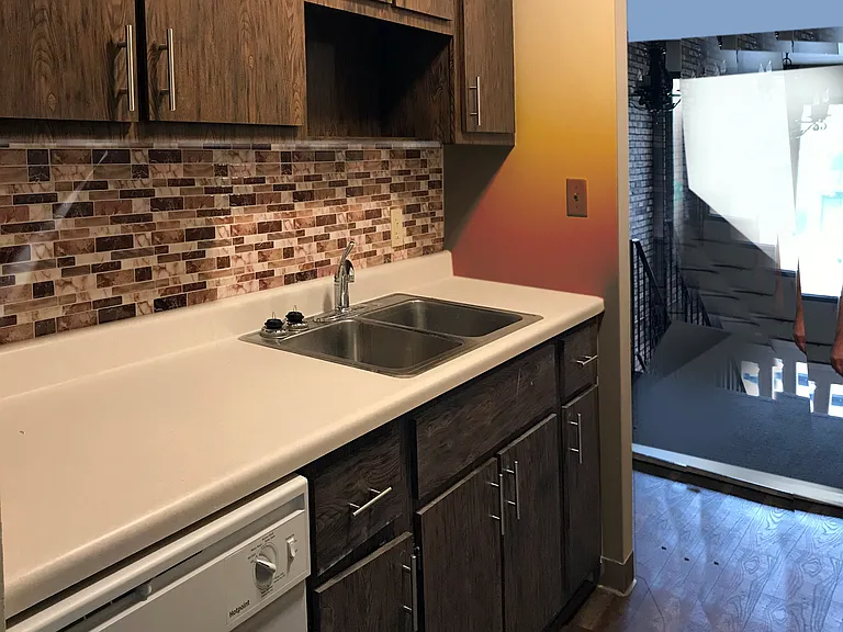 FOUNTAIN VIEW APARTMENTS — Photo 13
