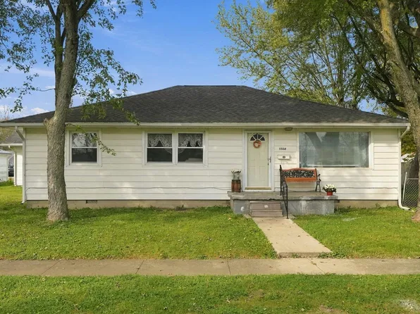 1558 Charles St, Huntington, IN 46750