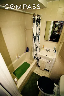 Rented by Compass | media 10