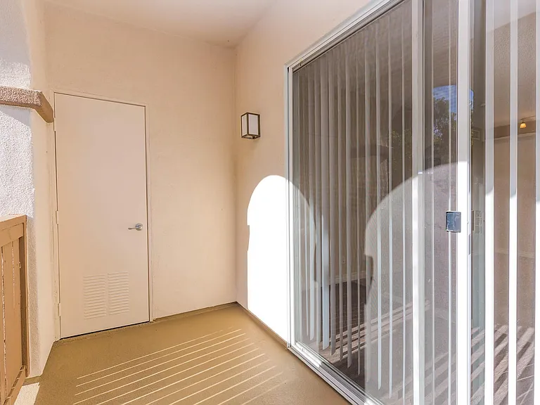 Laurel Glen Apartment Homes — Photo 22
