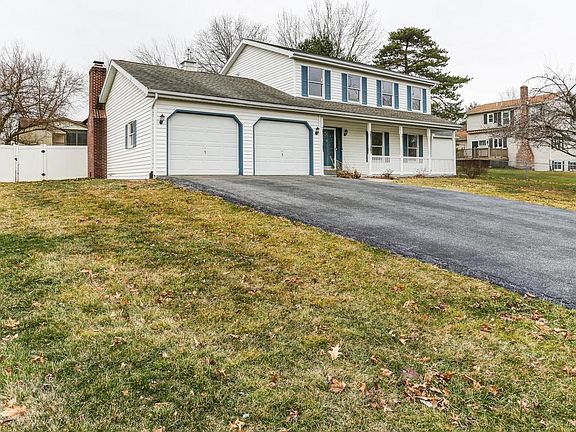2nd image of 3 Mountainview Dr