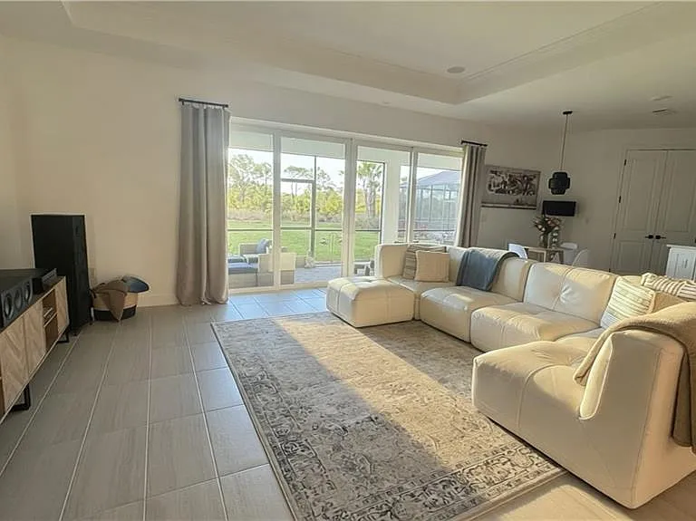 15522 Olympic Ct — Photo 15