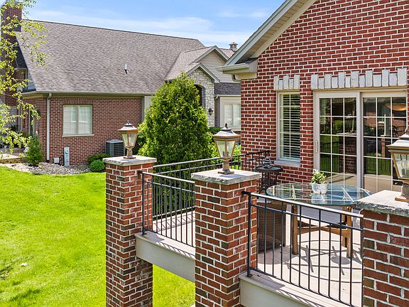 4th image of 9228 Cloister Ct