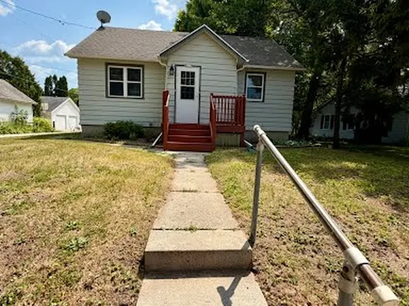 1217 Macarthur Ave, Sheboygan, WI 53083