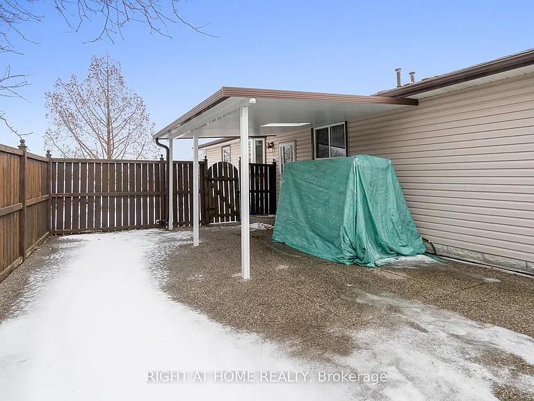 2035 Carleton Ct — Photo 29