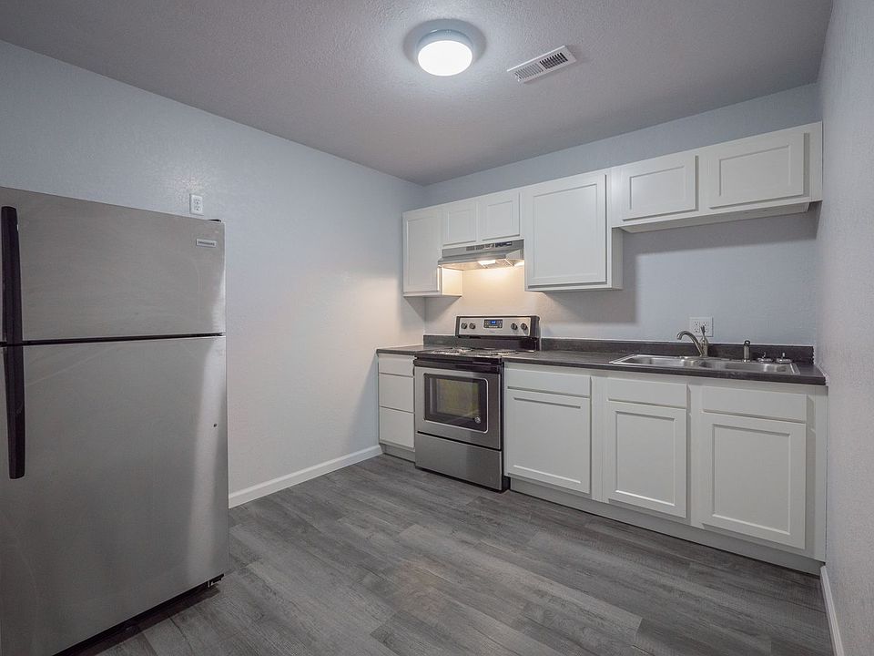 1st image of 123 N Main St #5