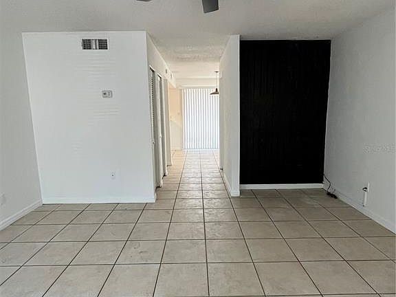 3rd image of 4023 Henley Rd #1702
