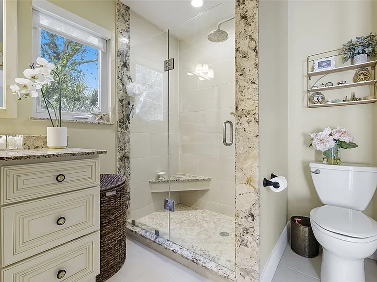 902 Tides Rd — Photo 16