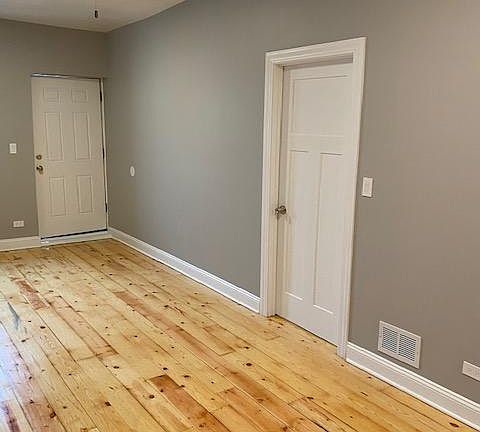 5th image of 2457 W Armitage Ave