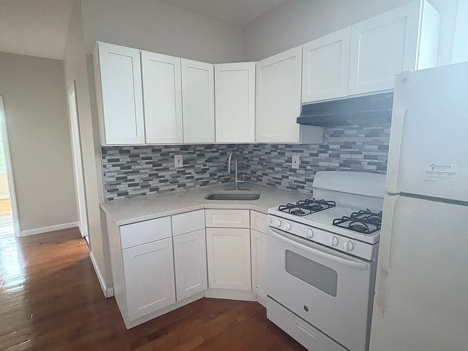 1st image of 311 S 6th St #3L