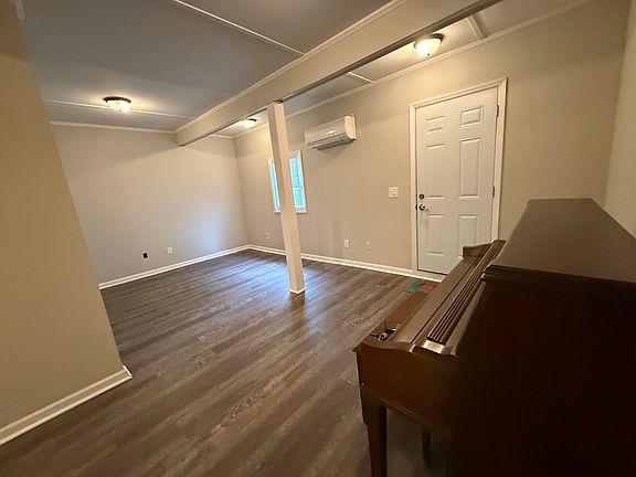 4th image of 38 Milano St #D