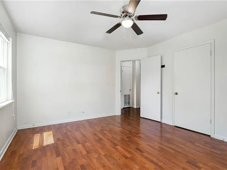 1551 N Stephens Ave — Photo 11