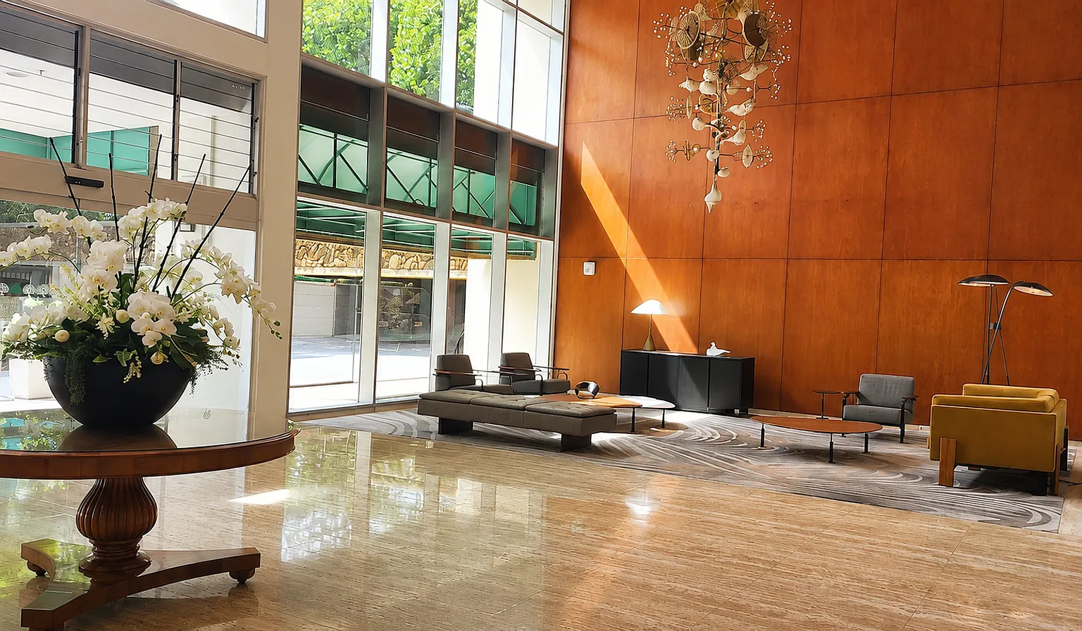 Convenient Ala Moana Rental — Photo 1