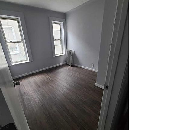 5th image of 1010 Longfellow Ave APT 2F