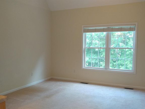 4th image of 540 Schaeffer Dr