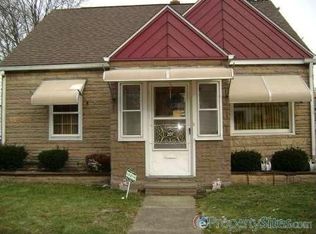 207 19th St NW, Barberton, OH 44203