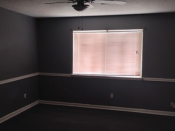 5th image of 708 Port Richmond Way