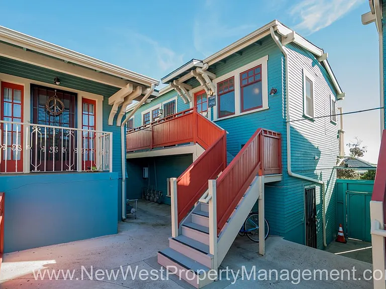 2419 Market St #B — Photo 4