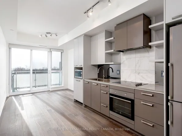 1830 Bloor St W #716, Toronto, ON M6P 0A2