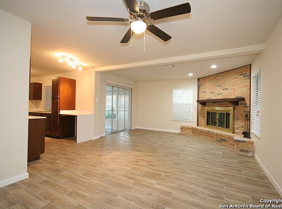 4th image of 4303 Greystone Dr