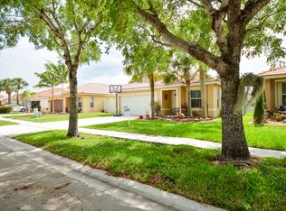 1998 NW 208th Way, Pembroke Pines, FL 33029