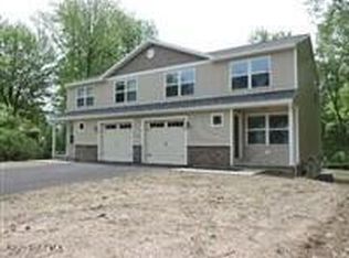 17 Stone Quarry Rd, Waterford, NY 12188