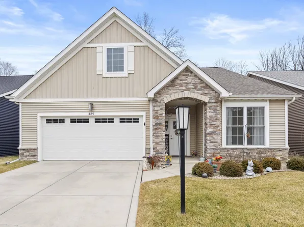 489 Eastwood Ln, Chesterton, IN 46304